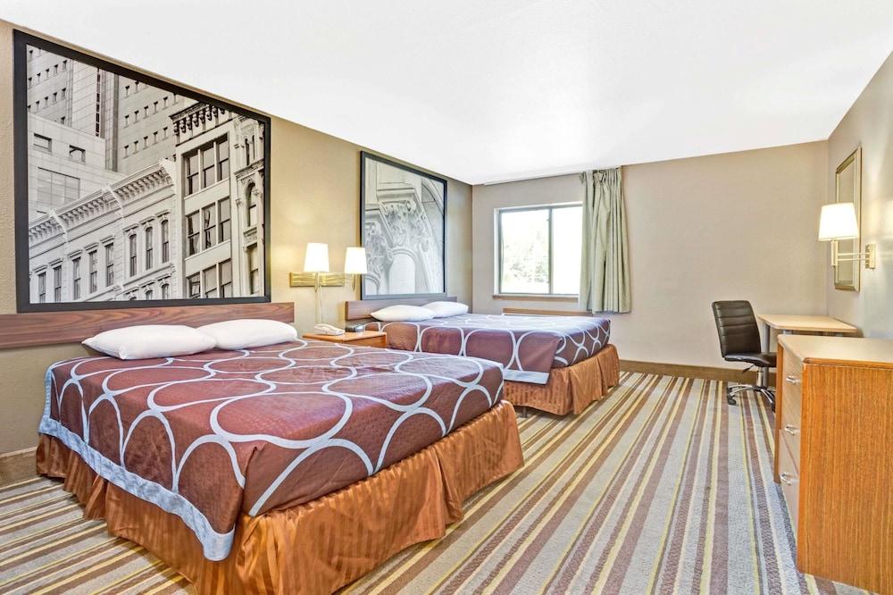 Super 8 By Wyndham Louisville Airport Ngoại thất bức ảnh